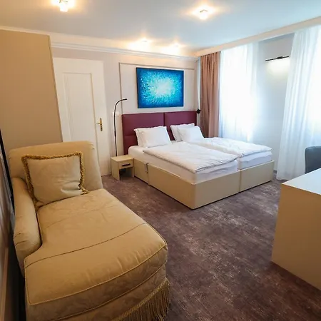 Boutique Ambiente ****+ Отель 4*
