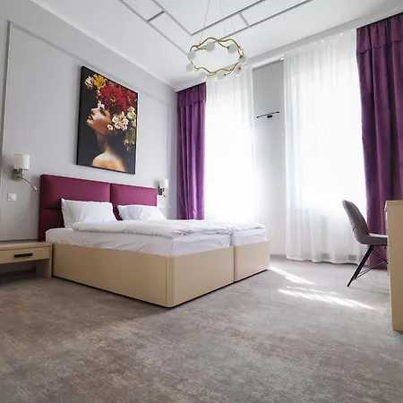 Boutique Ambiente ****+ Отель Карловы Вары
