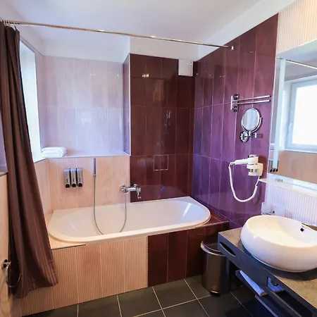 Boutique Ambiente ****+ Отель 4*