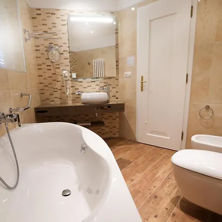 Отель Boutique Ambiente ****+ 4*
