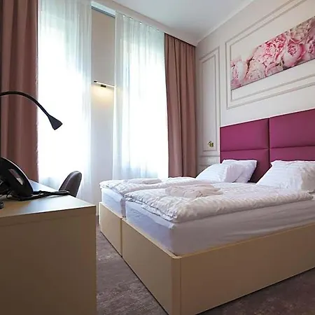 Boutique Ambiente ****+ 4*