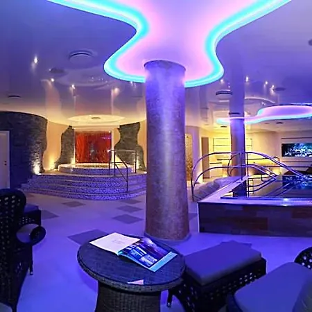 Boutique Ambiente ****+ Hotel 4*