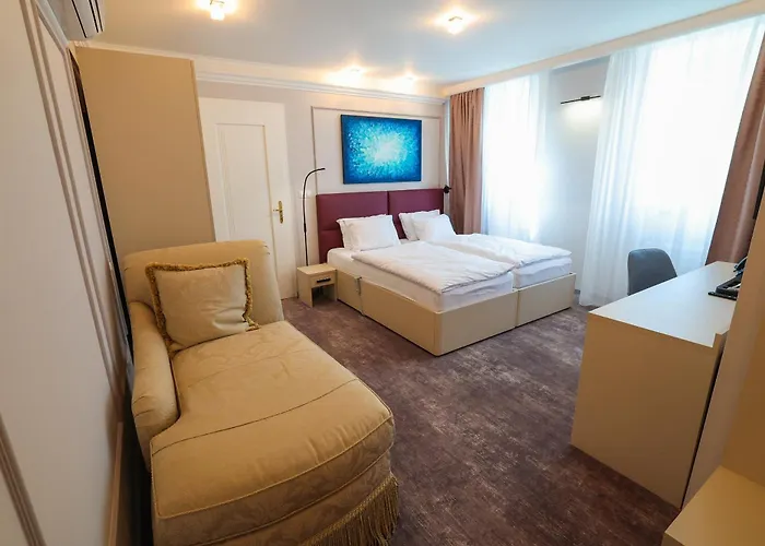 Boutique Ambiente ****+ Otel 4*