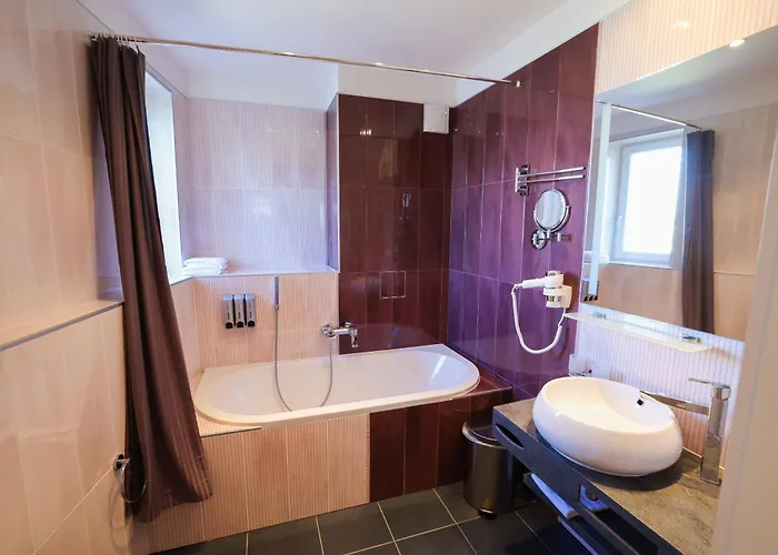 Boutique Ambiente ****+ Otel 4*